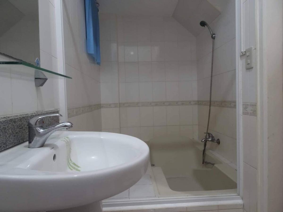 Julz Tropical Apartments Olongapo Exterior foto
