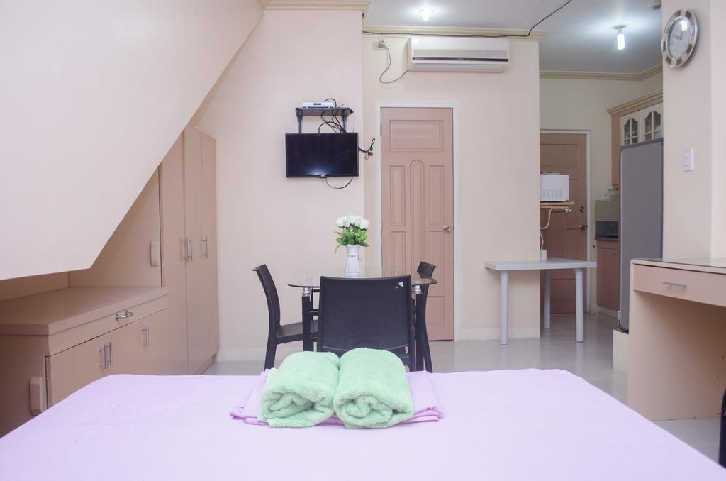 Julz Tropical Apartments Olongapo Exterior foto