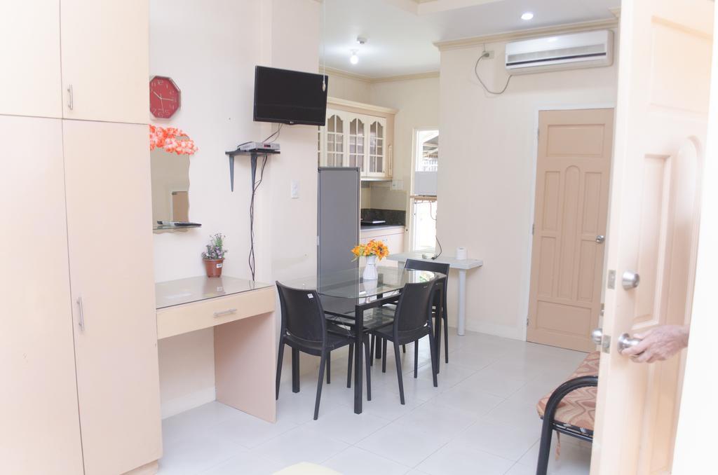 Julz Tropical Apartments Olongapo Exterior foto